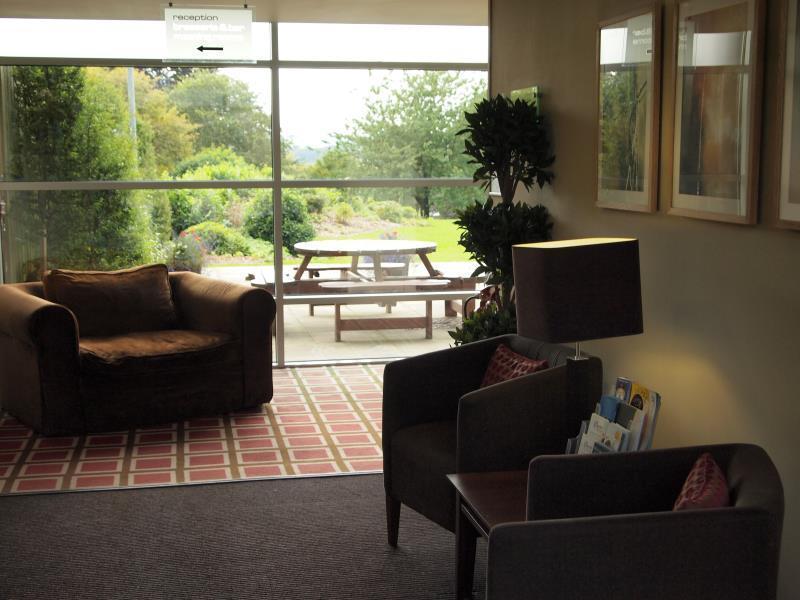 Holiday Inn Dumfries By Ihg Exterior foto