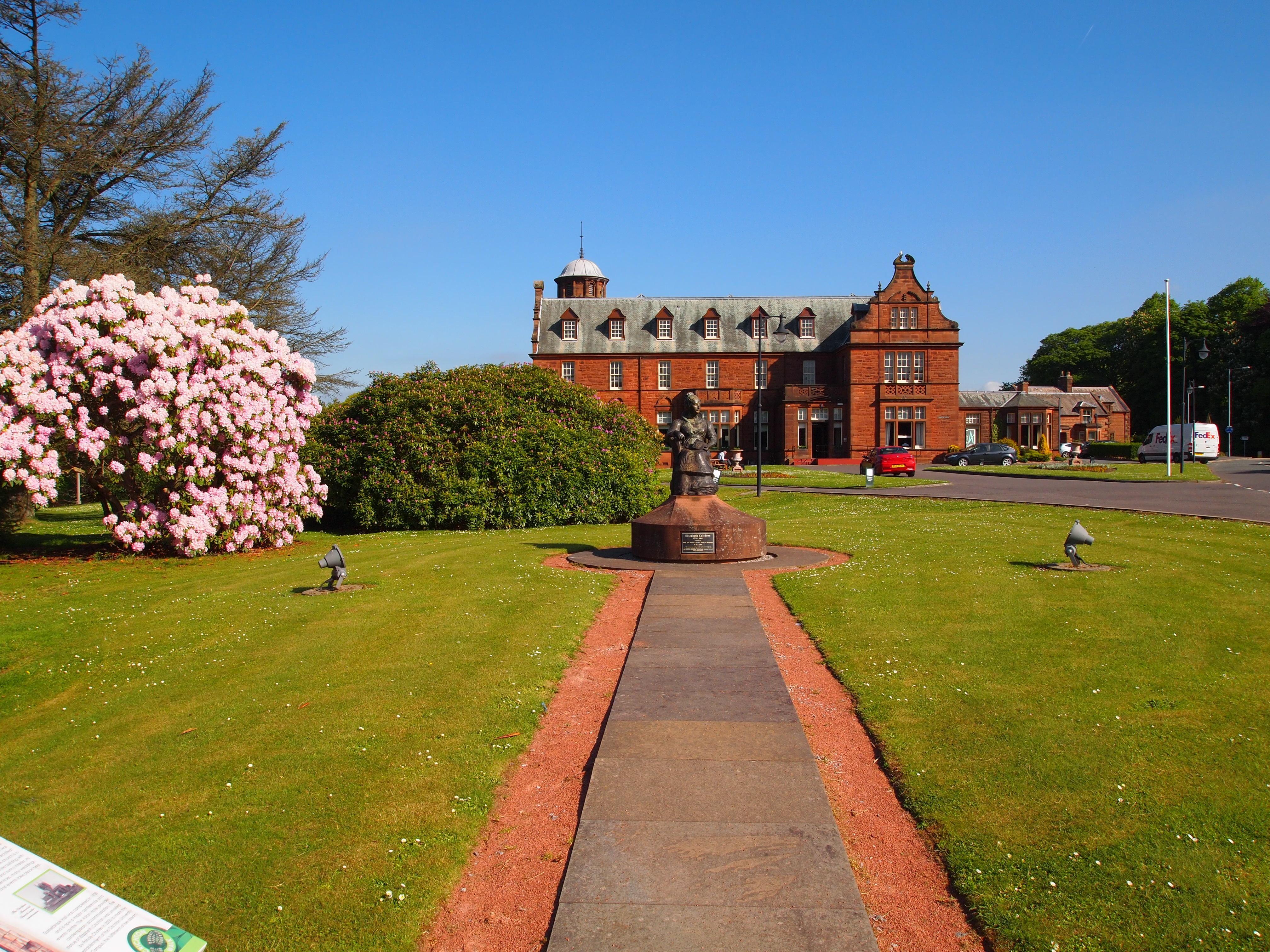 Holiday Inn Dumfries By Ihg Exterior foto