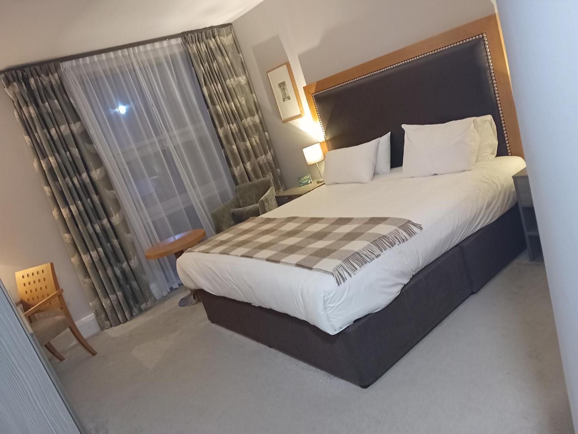 Holiday Inn Dumfries By Ihg Exterior foto