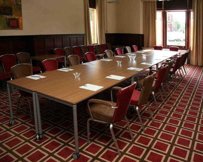 Holiday Inn Dumfries By Ihg Exterior foto